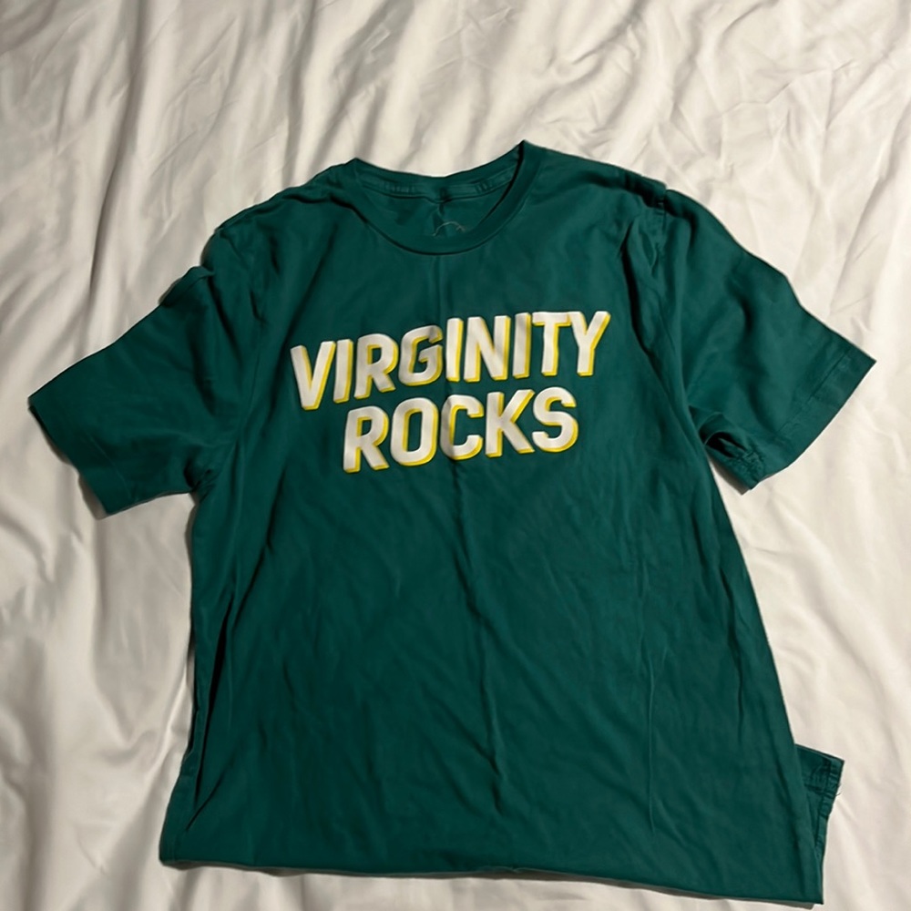 Virginity rocks T-shirt